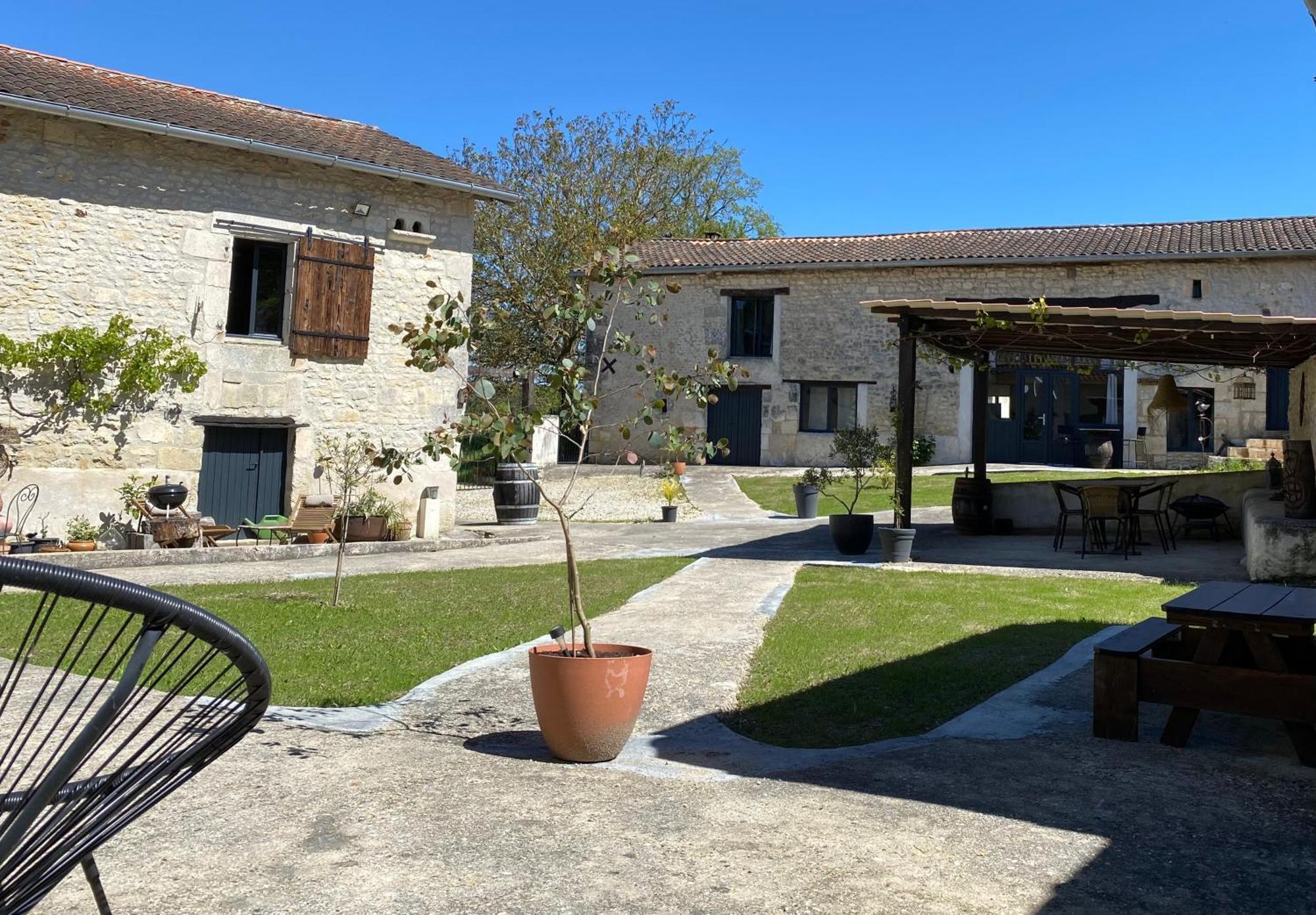 Métairie des Gâcheries Champagne-et-Fontaine Exterior foto